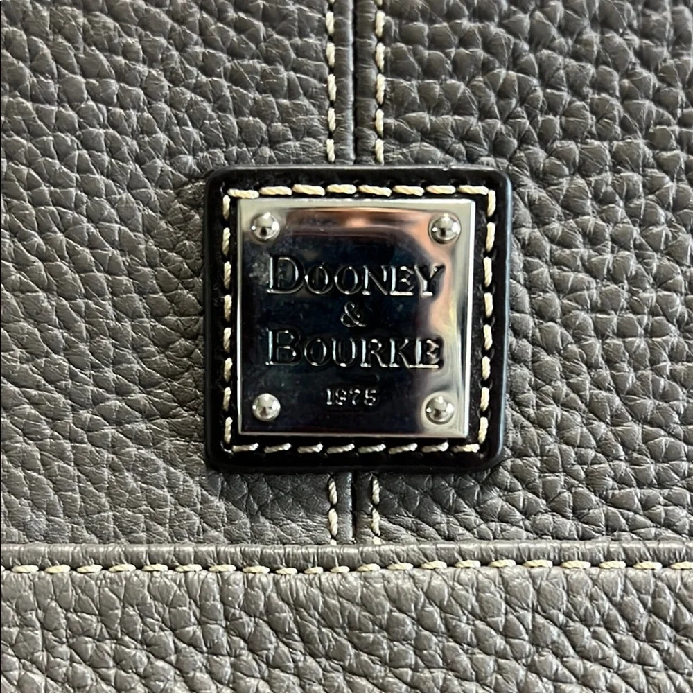 DOONEY BOURKE Hobo Leather Handbag Gray/Taupe